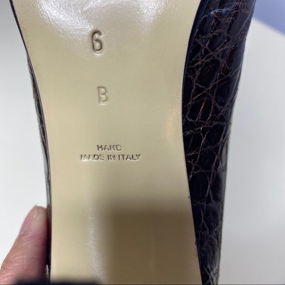 Walter Steiger Alligator Brown Pointed Toe Pumps - Picture 5 of 6